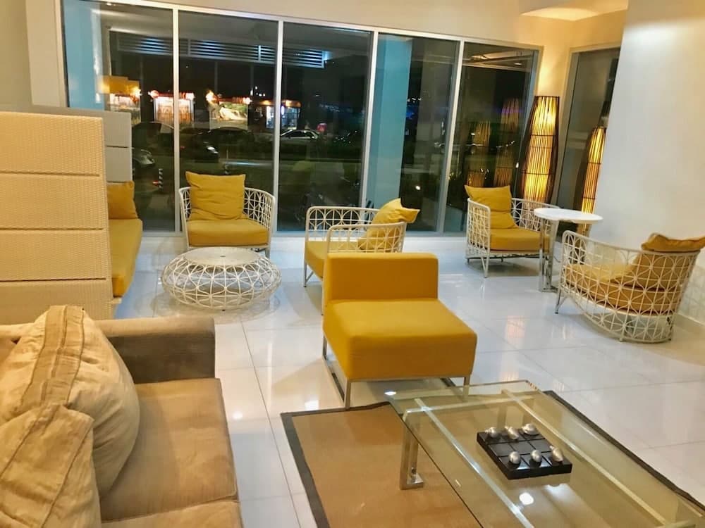 Avida Towers Cebu Tower 2, Lobby sitting area, photo 3