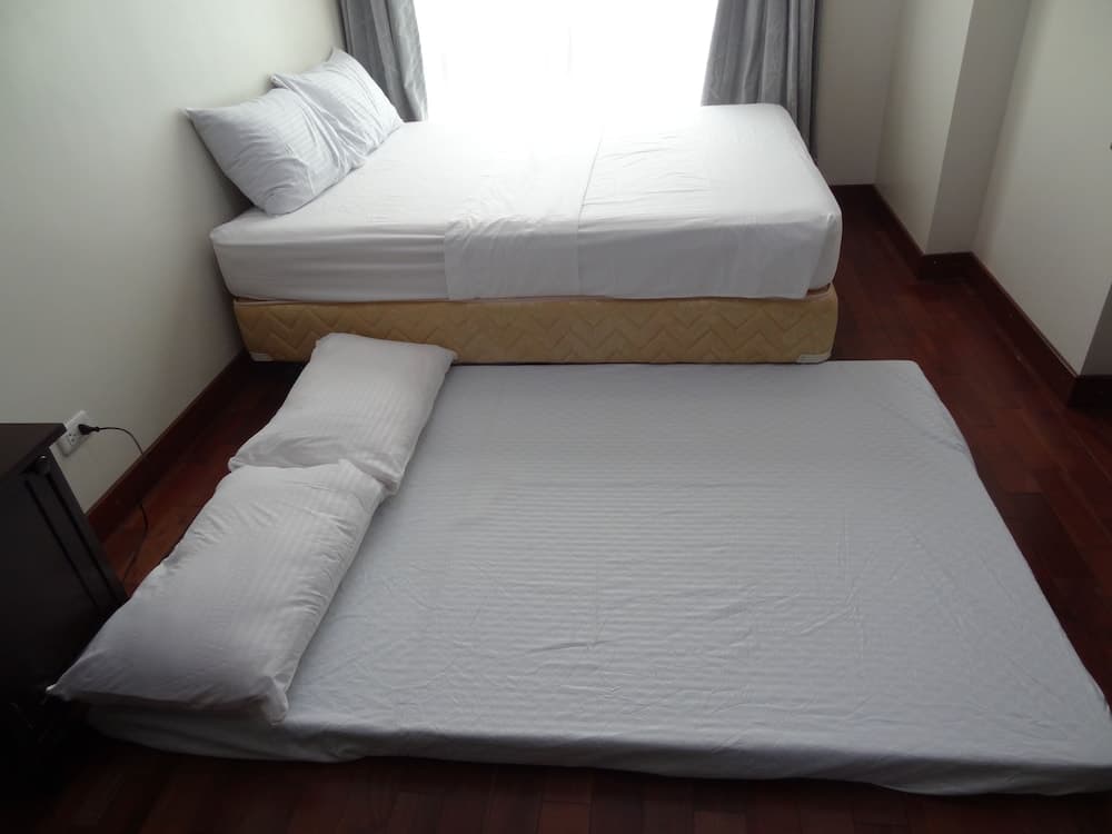 Padgett Place, Room, photo 3