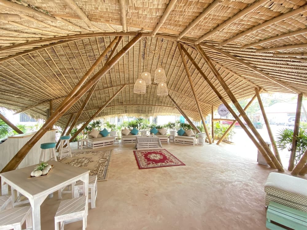 Beach House Camp, Lobby, photo 2