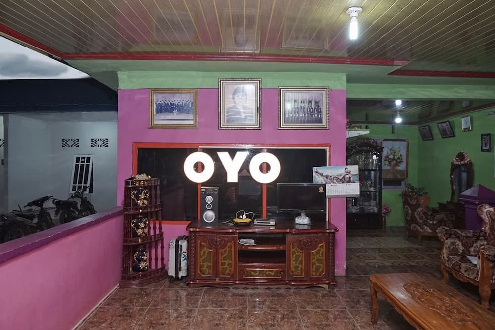 OYO  2410 인탄 호텔 리셉션 사진 2