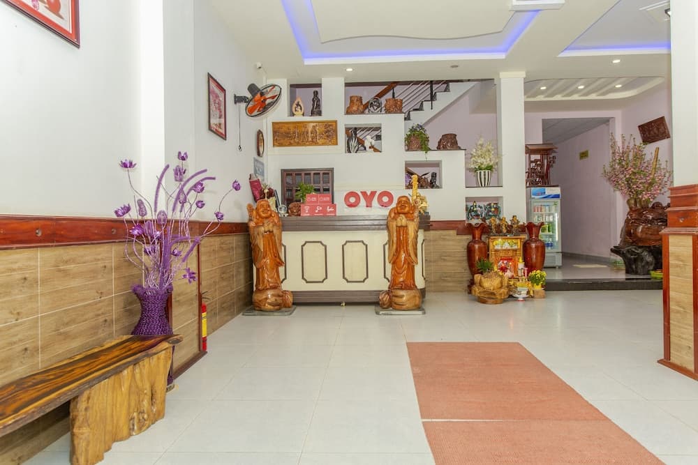 OYO 962 툴립 모텔 리셉션 사진 2
