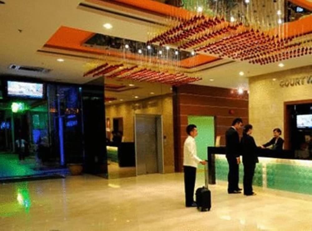 Courtyard Hotel @ 1Borneo, Lobby, photo 3