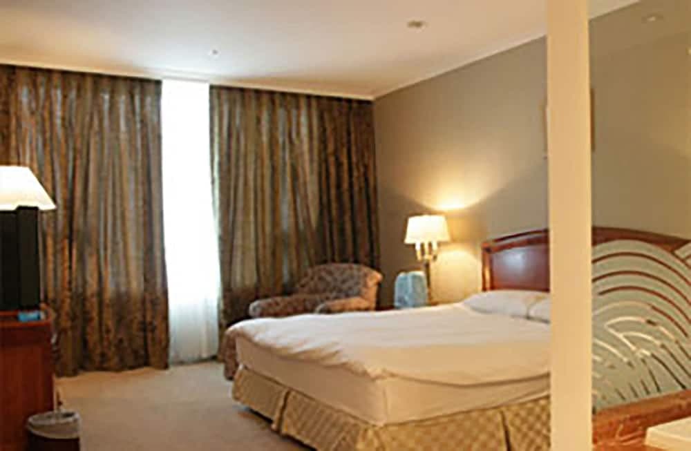 High1 Palace Hotel & CC, Room, photo 2