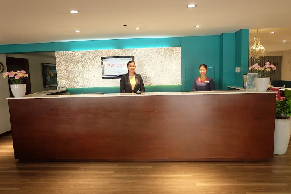 El Cielito Hotel, Interior entrance, photo 2