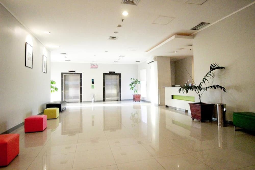 Hotel Glodok Plaza - 호텔 글로독 플라자 로비 사진 4