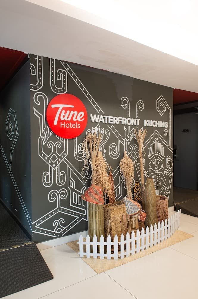 Tune Hotel - Waterfront Kuching, Lobby, photo 2