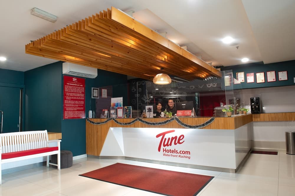 Tune Hotel - Waterfront Kuching, Reception, photo 3