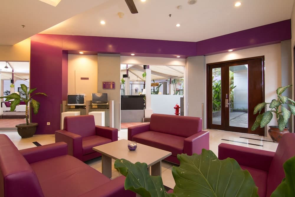 Kuta Central Park Hotel, Lobby sitting area, photo 5