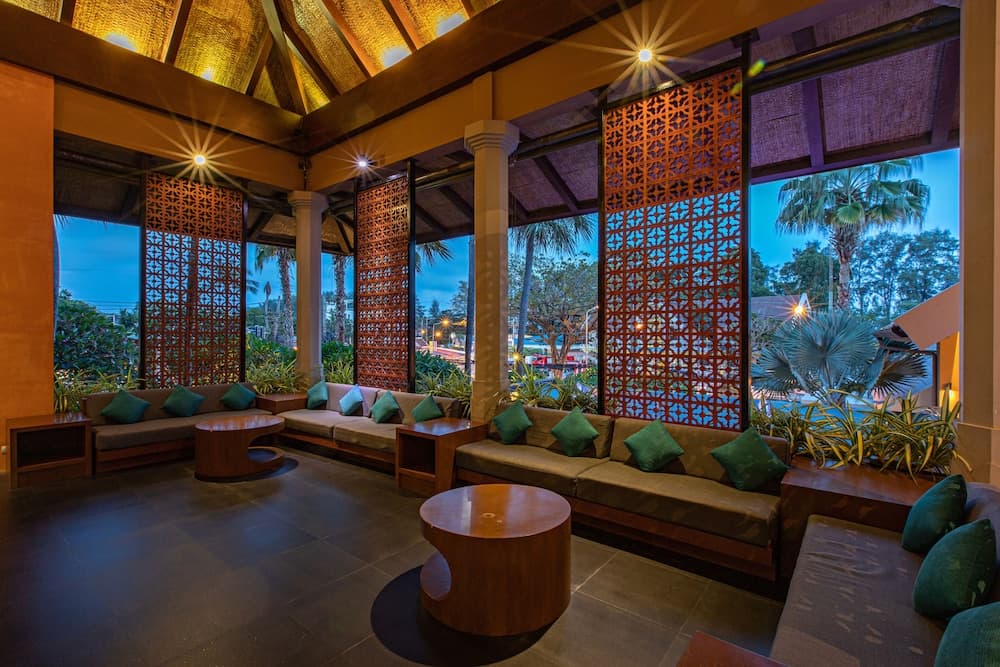 Rawai Palm Beach Resort, Lobby sitting area, photo 3