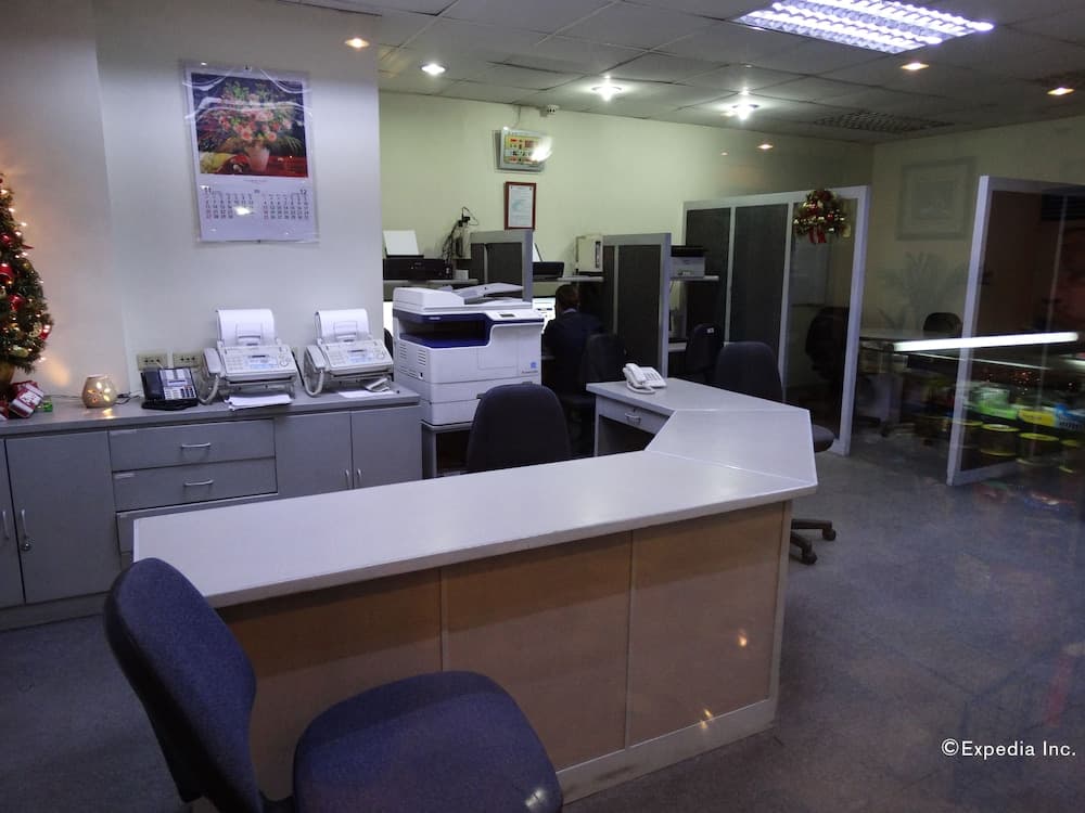 Aloha Hotel, Reception, photo 5