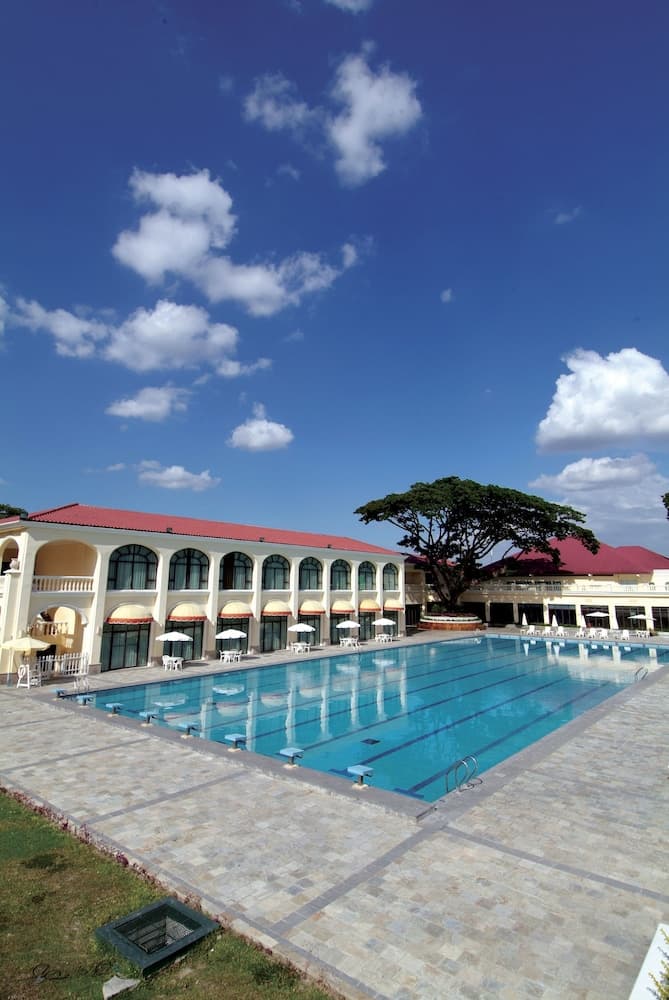 Fontana Hot Spring Leisure Parks, Primary image, photo 1