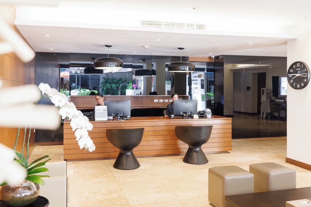 S33 Compact Hotel, Reception, photo 4