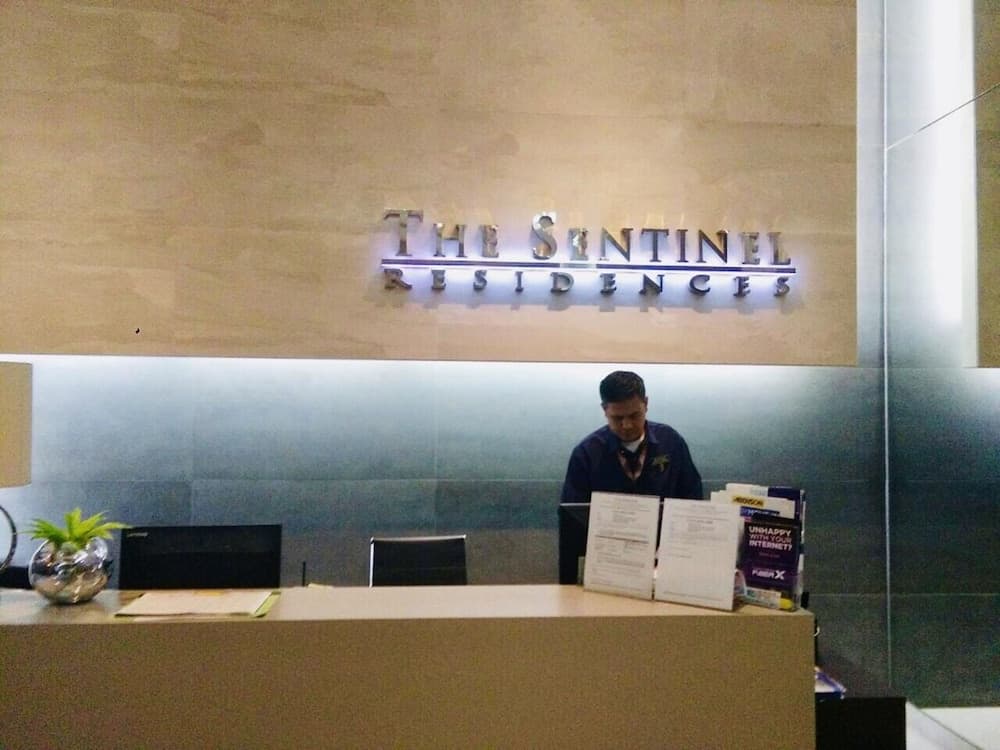 The Sentinel Residences, Reception, photo 3