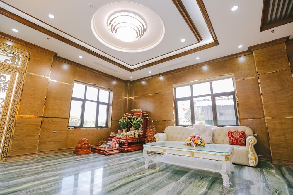 Prosperity Ha Long Hotel, Lobby sitting area, photo 3
