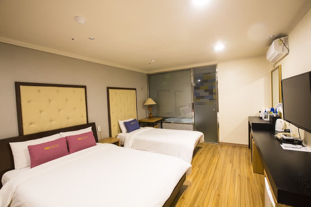 Central Hotel, Room, photo 3