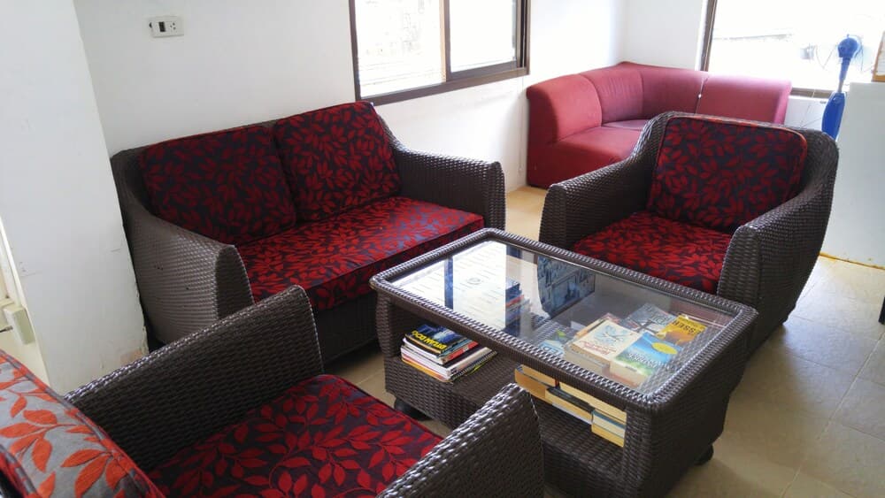 Blue Ocean Studio, Lobby sitting area, photo 2
