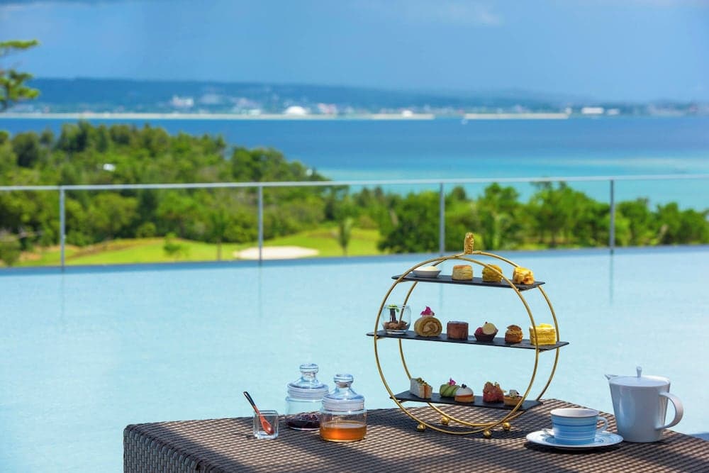 The Ritz-Carlton, Okinawa, Lobby lounge, photo 4