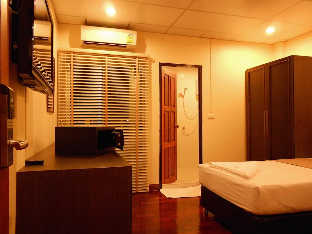 Lodge 61 Bed & Breakfast, Primary image, photo 1