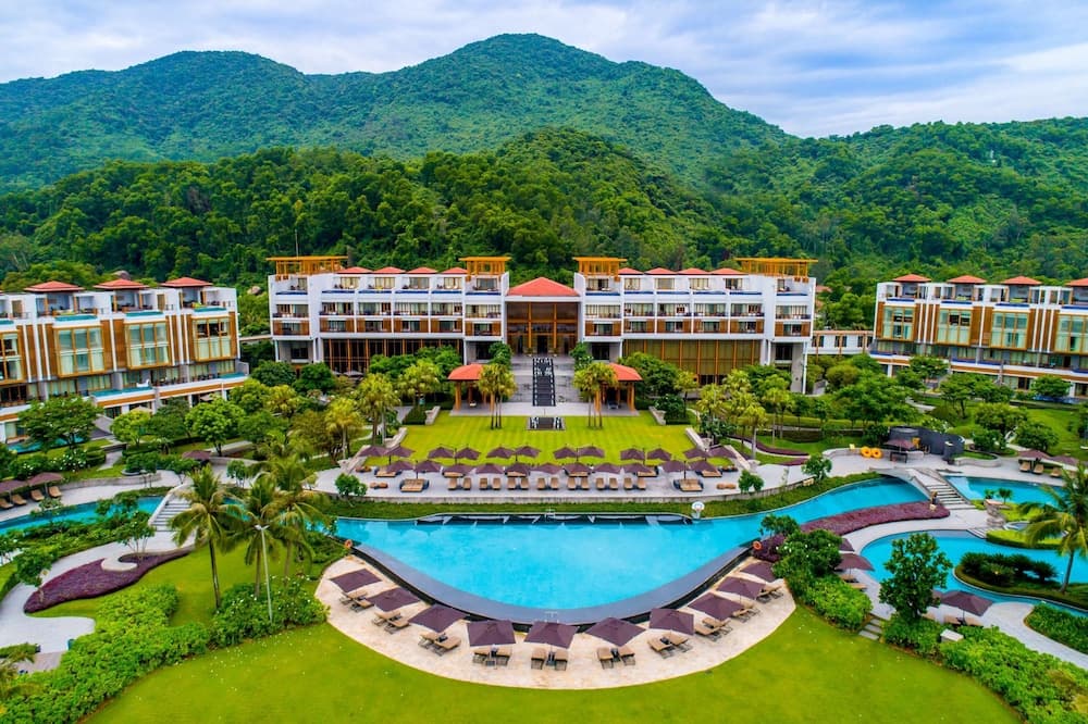 Angsana Lang Co, Primary image, photo 1