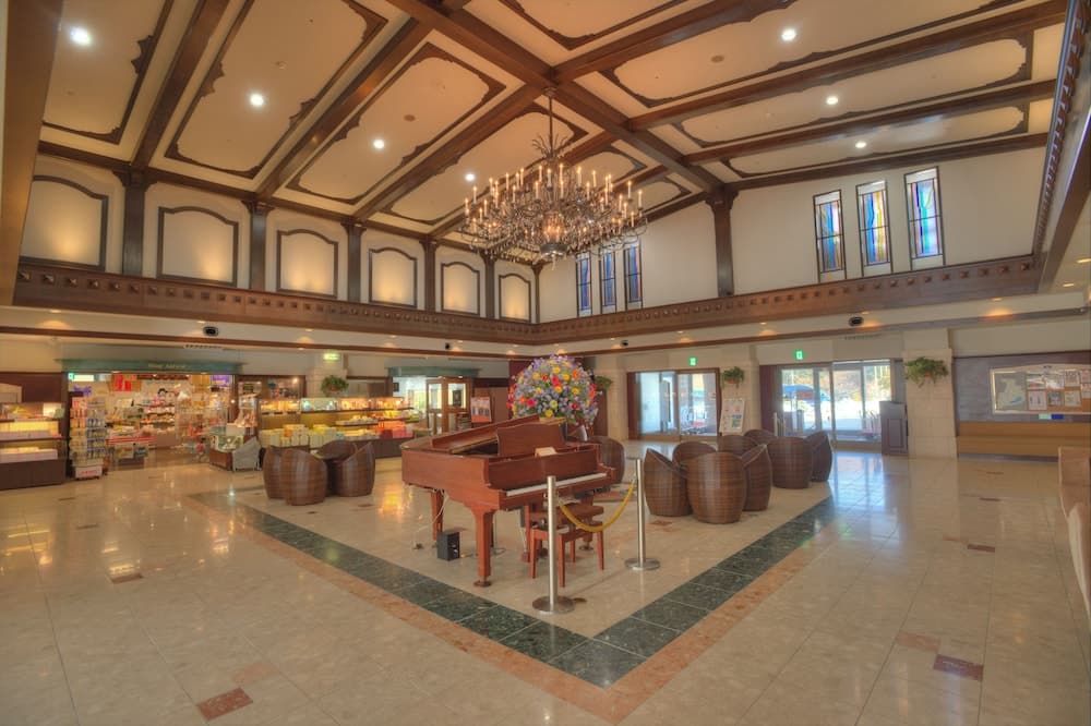 Hotel Green Plaza Hakone, Lobby, photo 2