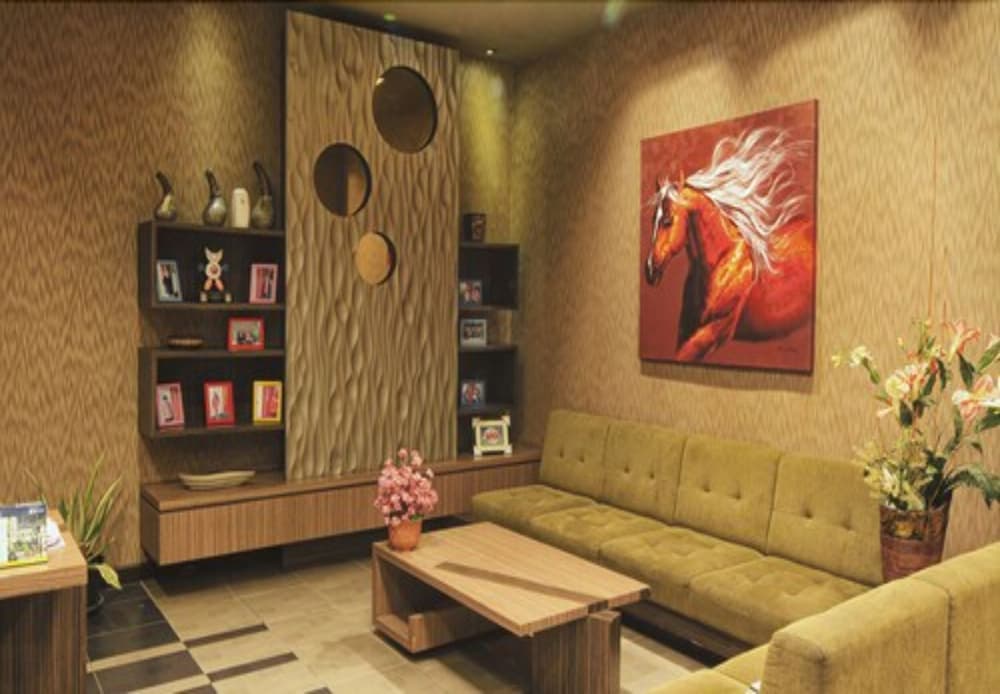 Valore Hotel, Lobby sitting area, photo 4