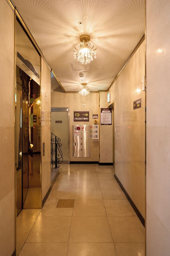 Yeongdeungpo VIP Hotel, Interior entrance, photo 3