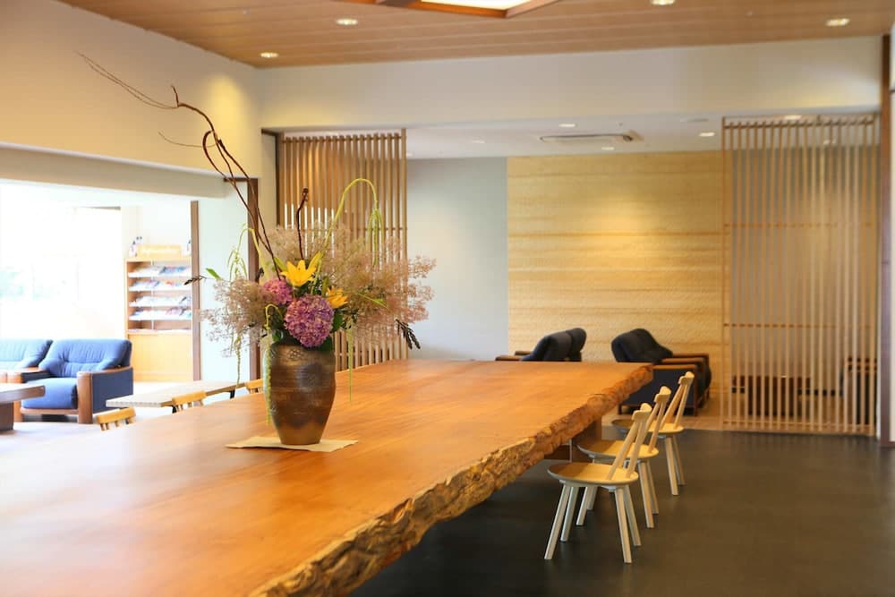 Ito Kowakien, Lobby sitting area, photo 4