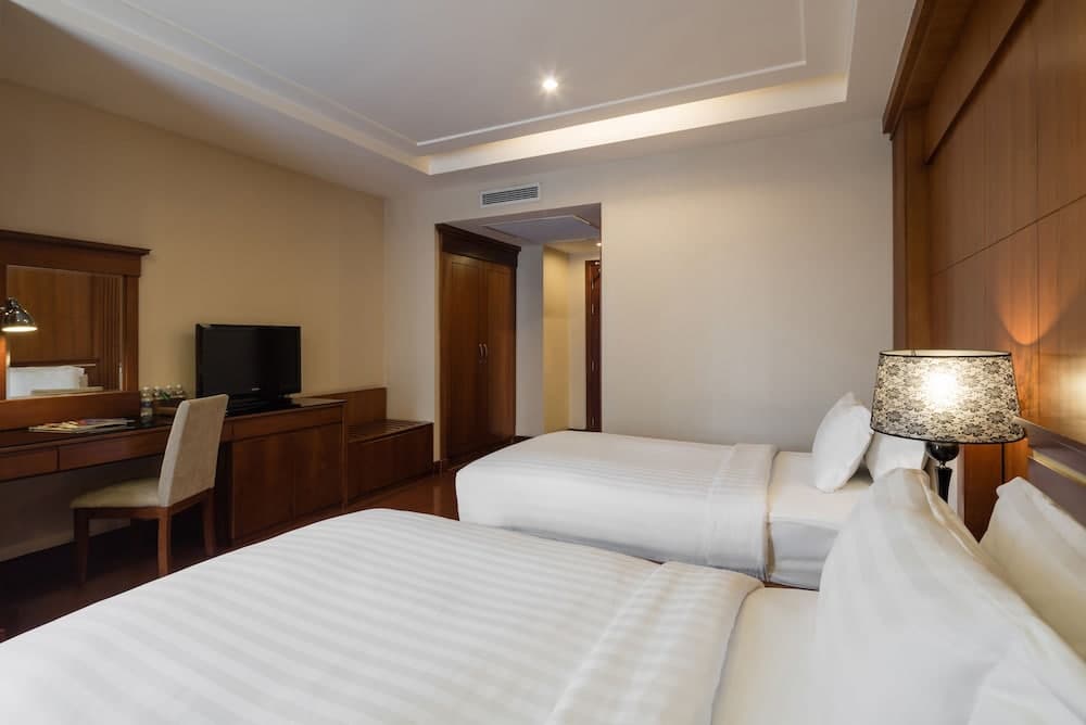 Nhat Ha L'Opera Hotel, Room, photo 4