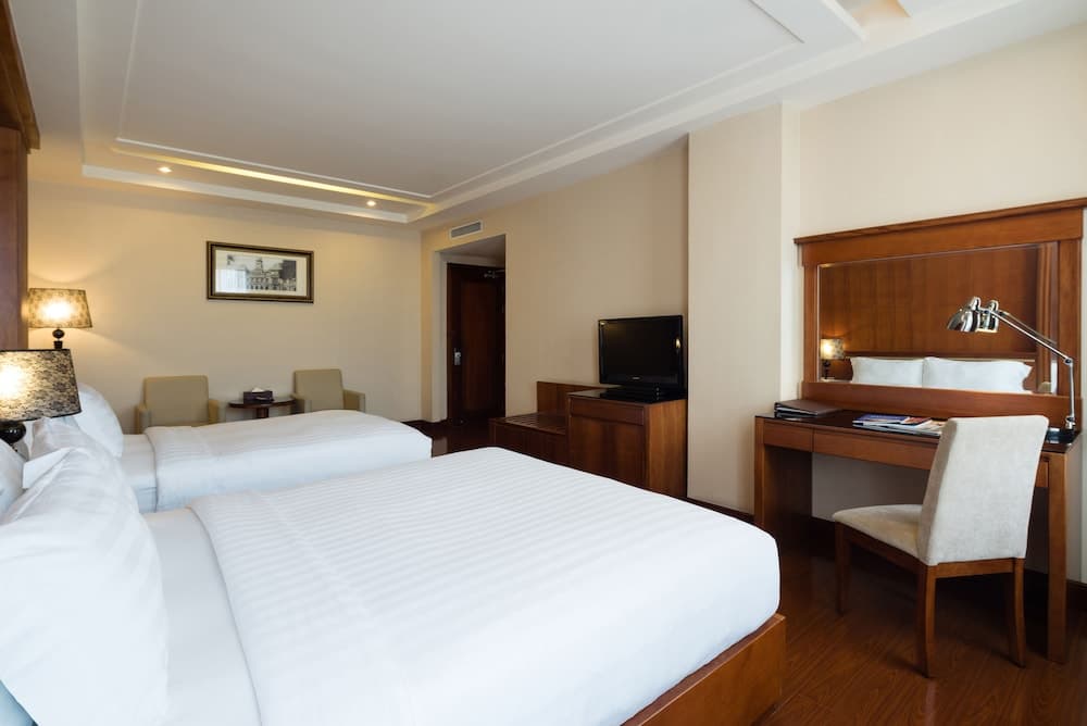 Nhat Ha L'Opera Hotel, Room, photo 5