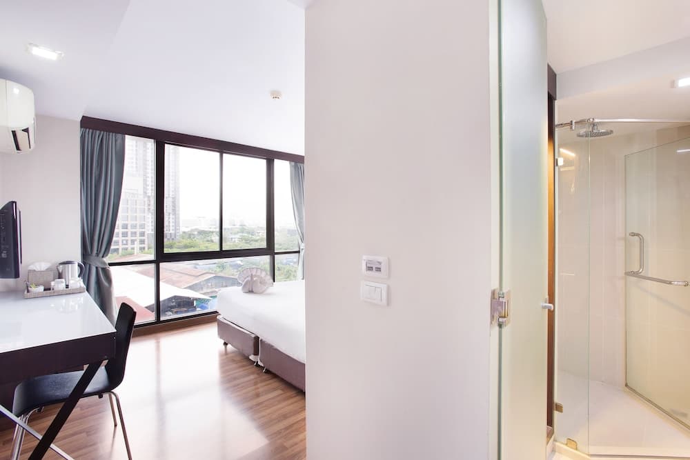Mida Hotel Ngamwongwan, Room, photo 5