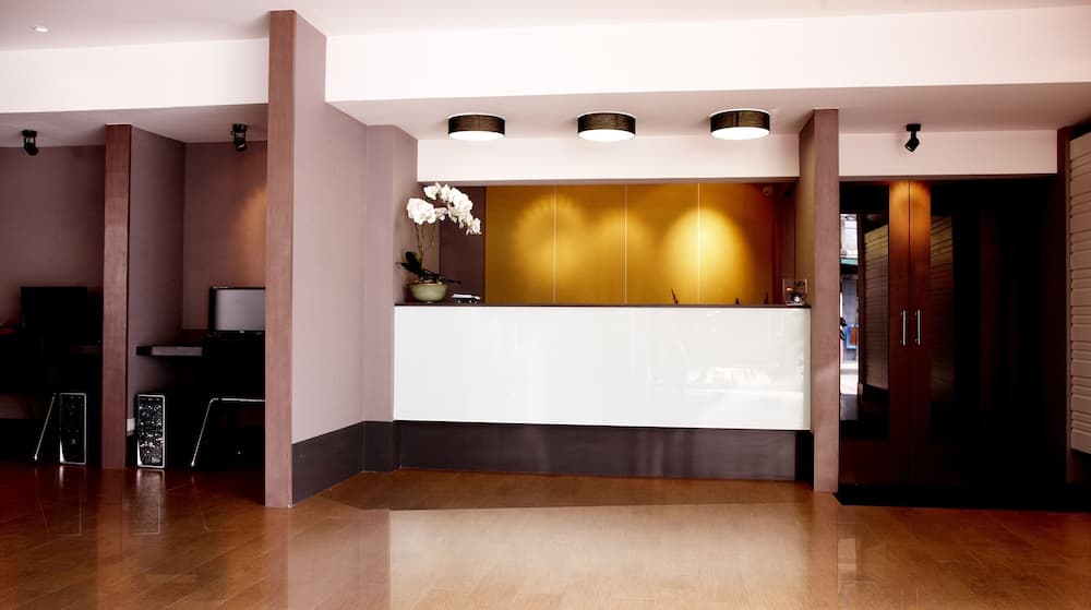 Poste 43 Residence, Interior entrance, photo 2