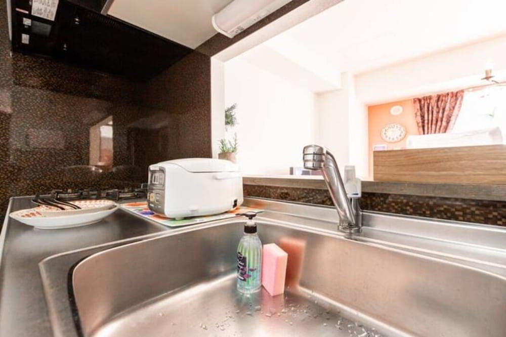 Crimson, Private kitchenette, photo 4