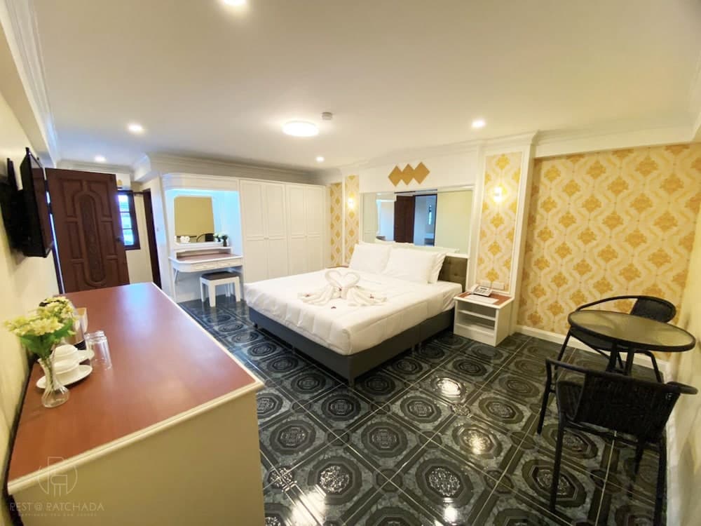Rest at Ratchada Hotel, Room, photo 4