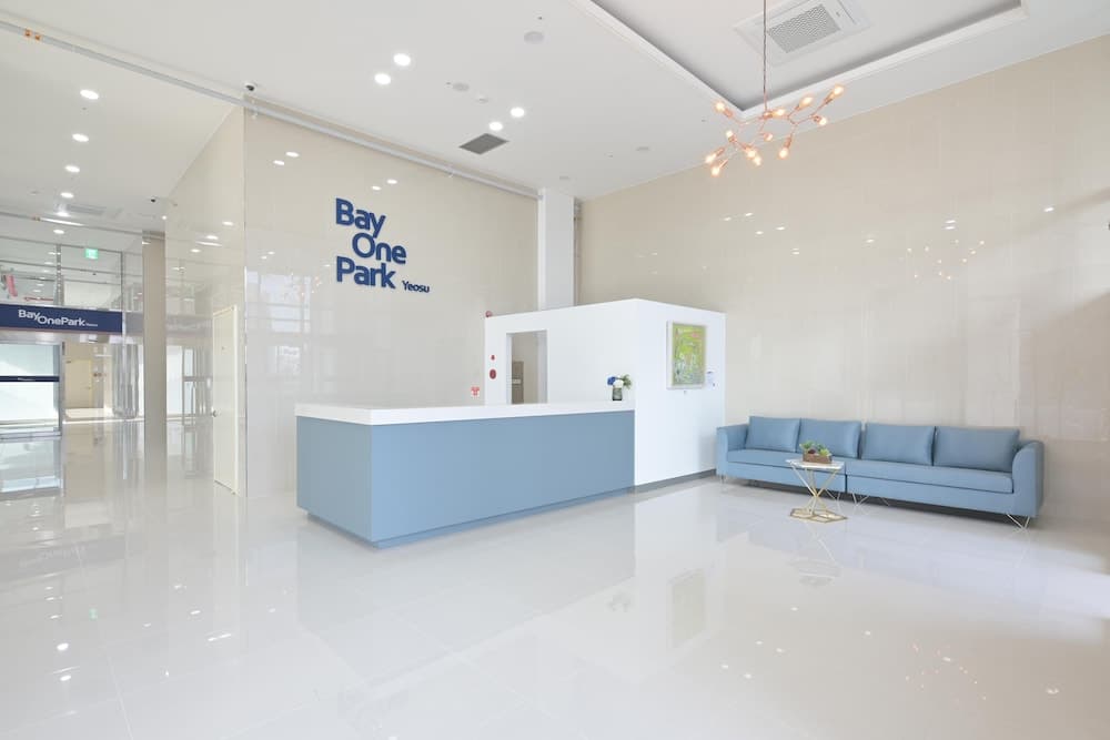 BayOne Park, Reception, photo 2