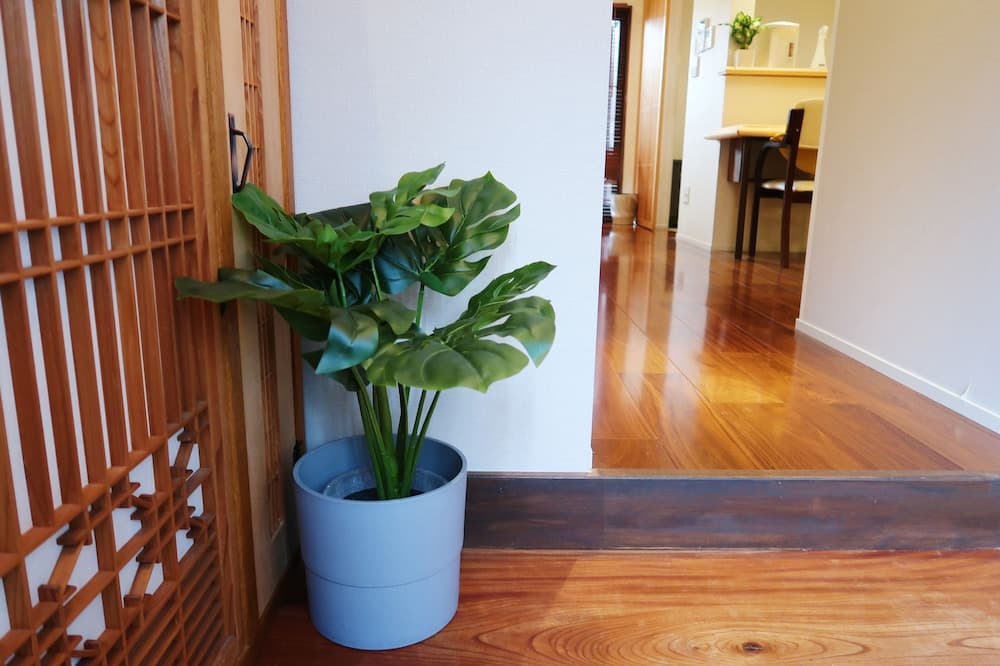 Asuka, Interior entrance, photo 2