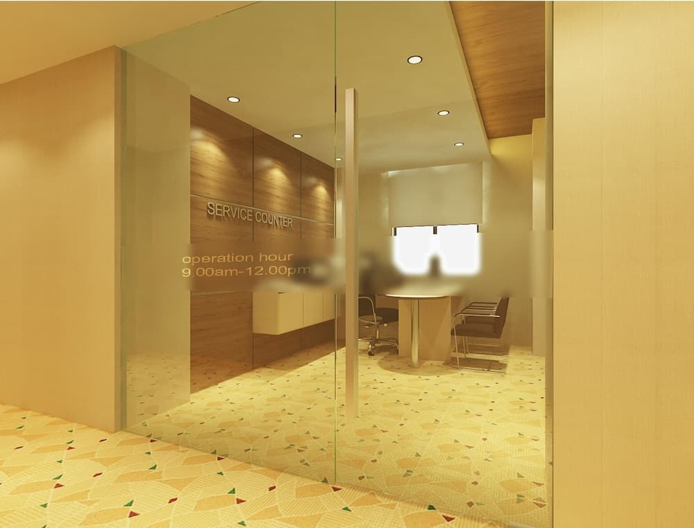 Hallmark Crown Hotel, Concierge desk, photo 4