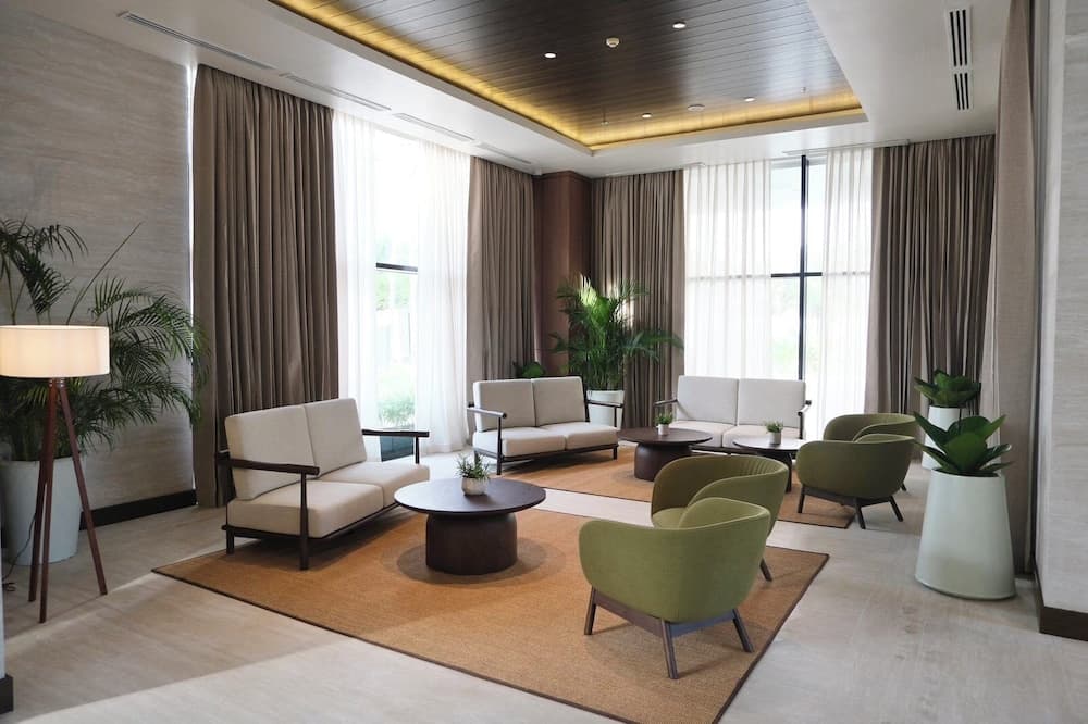 Seda Abreeza Davao, Lobby sitting area, photo 3