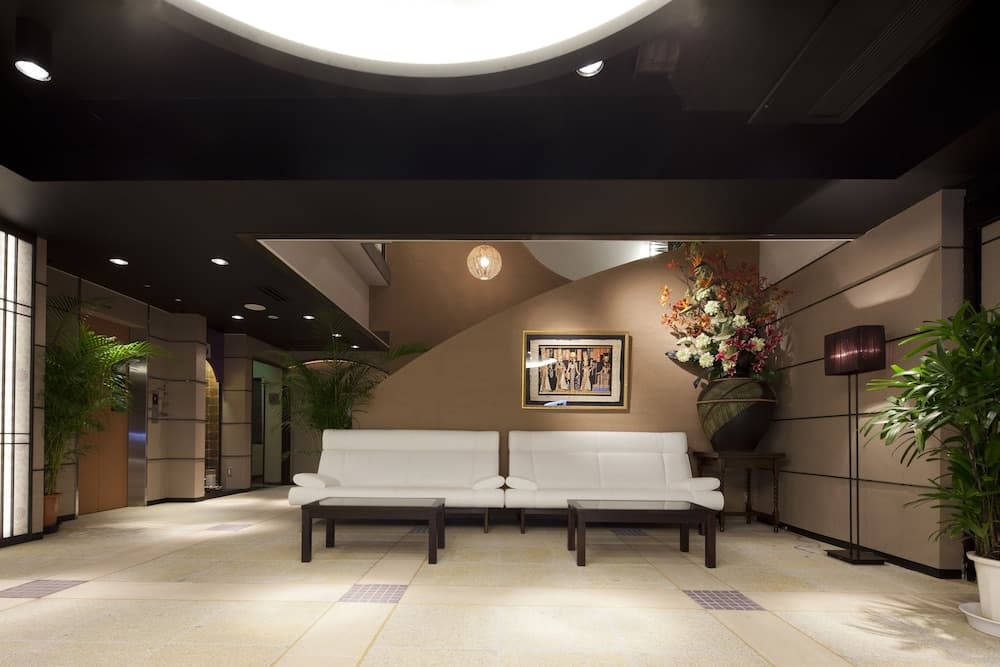Hotel Kikunoya, Lobby sitting area, photo 4