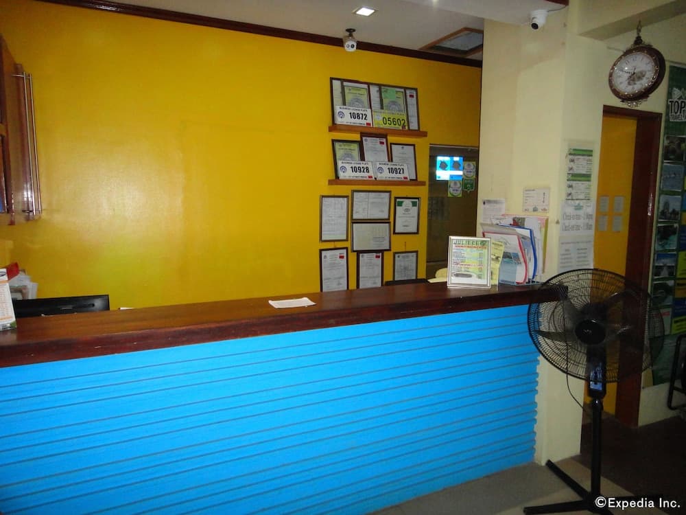 Blue Lagoon Inn & Suites, Reception, photo 3