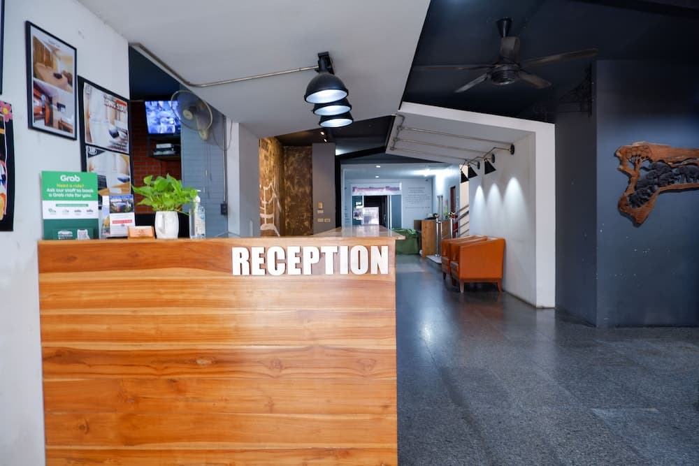 18 Coins Budget Hotel, Lobby, photo 5