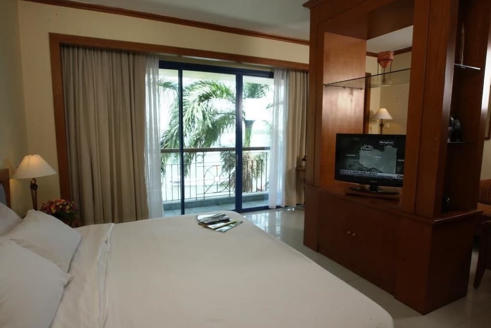 Makassar Golden Hotel, Room, photo 5