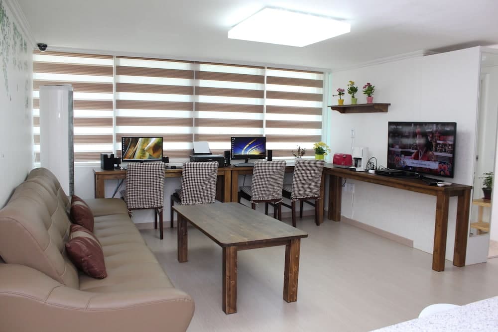 Wow Hills Guest House, Primary image, photo 1