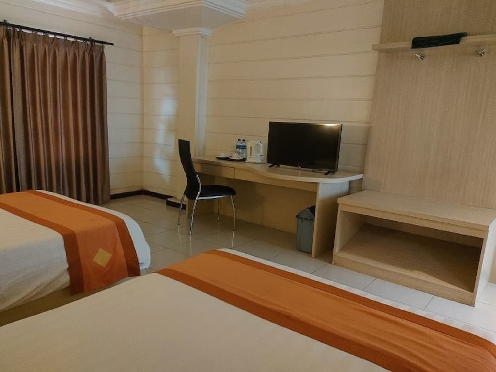 Hotel Mega Lestari, Room, photo 5