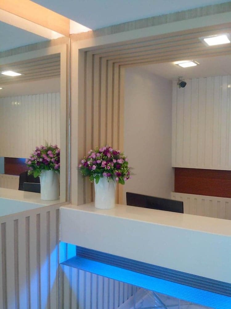 Nantra Ploenchit, Lobby, photo 3
