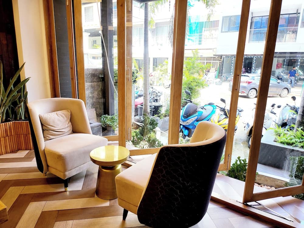 De coze' Hotel, Lobby sitting area, photo 4