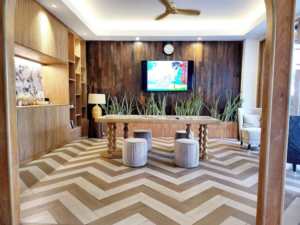 De coze' Hotel, Lobby sitting area, photo 5