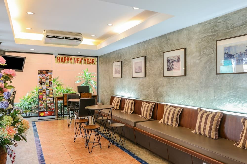 Sunshine House, Lobby, photo 2