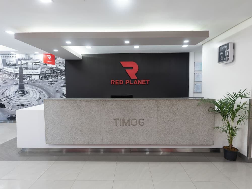 Red Planet Quezon City Timog, Reception, photo 2