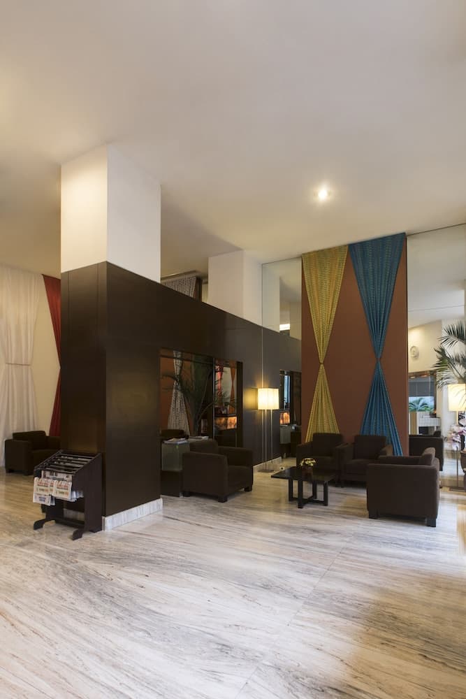 Almadera Hotel Makassar, Lobby, photo 2