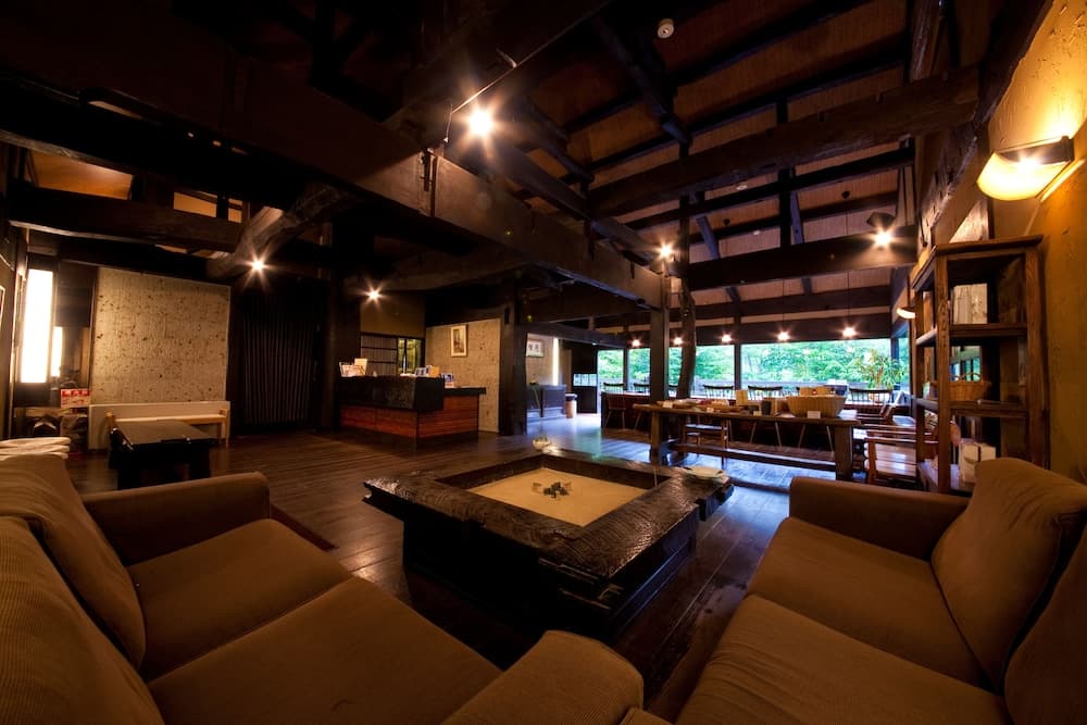 Yufuin Gettouan, Lobby sitting area, photo 4